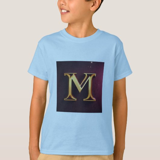 男子Tシャツ – "M"ロゴプリントデザイン Tシャツ (正面)