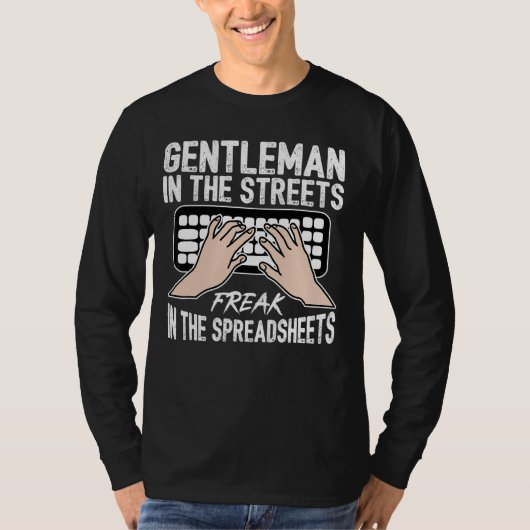 男性の会計士は表計算に夢中だ Tシャツ (正面)