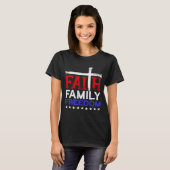 男性の神・国・家族 アメリカ退役軍人の日 Tシャツ (正面フル)