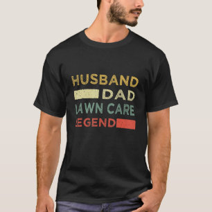 男性の草刈り夫パパ芝生気にレジェンドヤードウォー Tシャツ