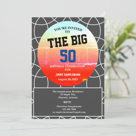 男性の誕生日パーティー幾何学的パターングレー 招待状 (スタンド正面)