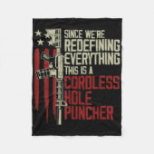 男性は、これがコードレスであるすべてを再定義していた フリースブランケット (正面)