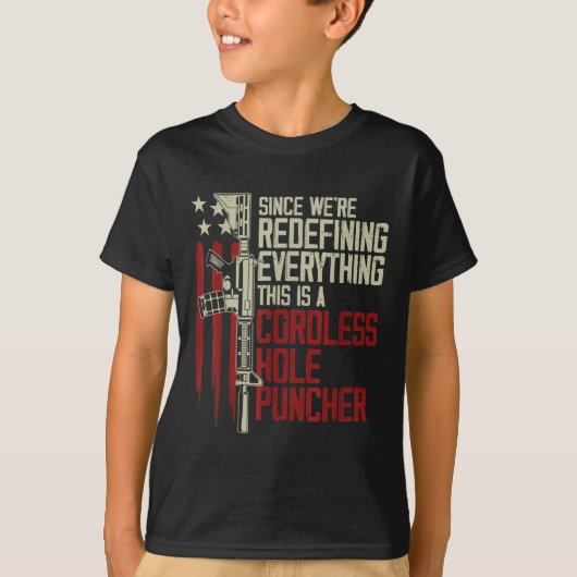 男性は、これがコードレスであるすべてを再定義していた Tシャツ (正面)