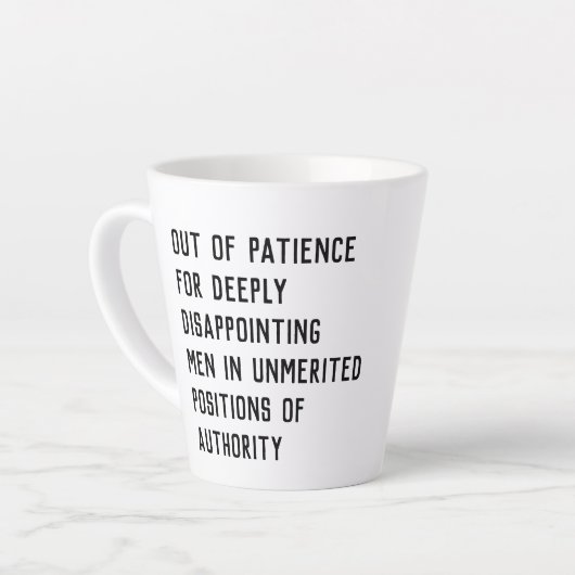 男性を非常に失望させるのに耐えかねて カフェラテマグ (左アングル)