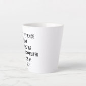 男性を非常に失望させるのに耐えかねて カフェラテマグ (正面)