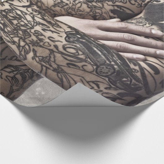男性体の入れ墨の写真シート ラッピングペーパー (角)