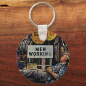 男性勤務中 キーホルダー (正面)
