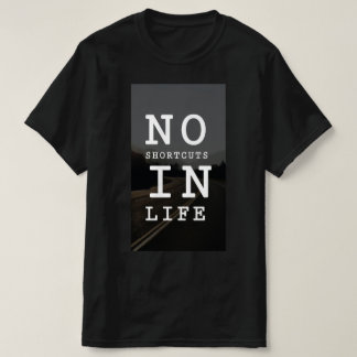 男性向けのモチベーションの引用に基づいたTシャツ Tシャツ