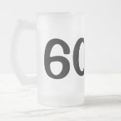 男神話伝説のビアマグは60誕生日の男 フロストグラスビールジョッキ (左)