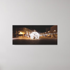 町の中心部のクリスマスEsztergomハンガリー。 キャンバスプリント