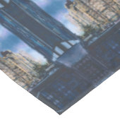 町の限界で静かに テーブルクロス (アングル)