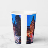 町役所前の装飾 紙コップ (左)