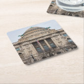 画期的なミルウォーキー公共図書館の外観 スクエアペーパーコースター (アングル)