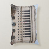 画期的なミルウォーキー郡裁判所 アクセントクッション (正面(垂直))