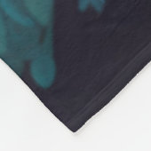 畑にキノコが溶け込む フリースブランケット (角)