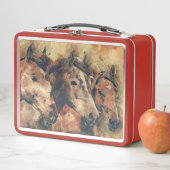 畑にランニングあるサラブレッド馬の馬 メタルランチボックス (インサイチュ)