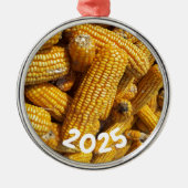 畑のトウモロコシ収穫 メタルオーナメント (正面)