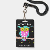 留学生パスバッジのフクロウ バッジ (Front with Lanyard)