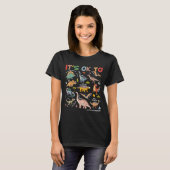 異なる存在でいい 自閉症恐竜 自閉症啓発 Tシャツ (正面フル)