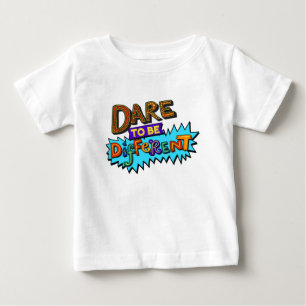異なる色と楽しいデザインの子供用Tシャツ ベビーTシャツ
