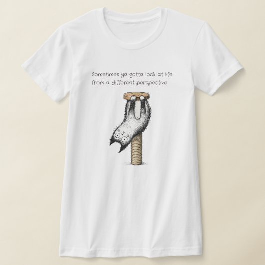 異なる視点の猫の生活 Tシャツ (レイダウン)