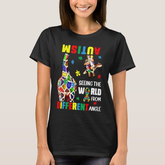 異なる角度から世界を見る自閉症 キリン Tシャツ (正面)