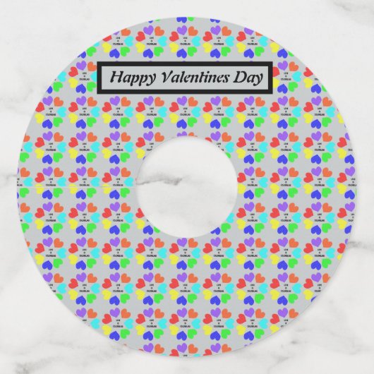 異人種間ラブレインボーハート パーソナライズされた ワイングラスタグ (正面)