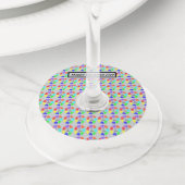 異人種間ラブレインボーハート パーソナライズされた ワイングラスタグ (クローズアップ)