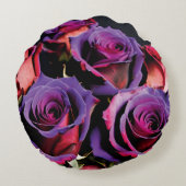 異常な赤と紫のバラ ラウンドクッション (裏面)