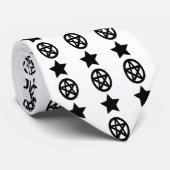 異教の星形五角形と星 ネクタイ (ロール)