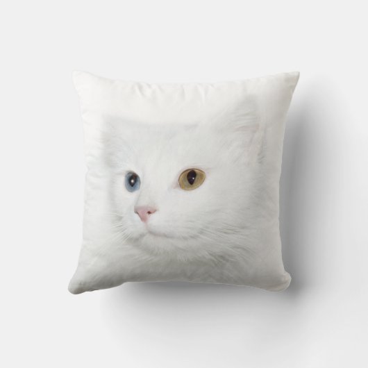 異様な注目された白い猫の顔 クッション (裏面)