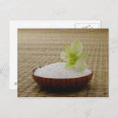 畳の上に花を乗せた丼 ポストカード (正面/裏面)