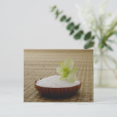 畳の上に花を乗せた丼 ポストカード (スタンド正面)