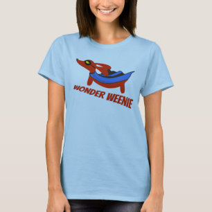疑問に思 Wiener Dog Superhero Tシャツ