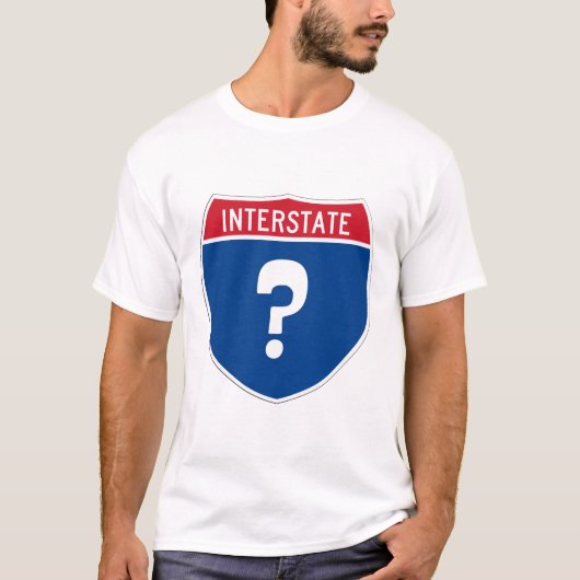 疑問符の付いた州間高速道路の標識。 また迷った。 Tシャツ (正面)