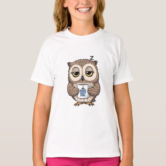 疲れたねむいフクロウの夜勤用燃料コーヒー Tシャツ (正面)