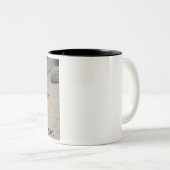 疲れた置くサイそれはずっと長い日です! 左手 ツートーンマグカップ (正面右)