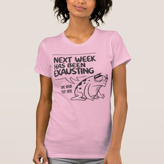 疲れ果おもしろいてたカエルの漫画Tシャツ Tシャツ (正面)