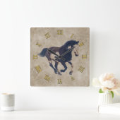 疾走するまだら馬のアメリカのペンキの種馬の馬 スクエア壁時計 (ホーム)