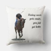 疾走するサラブレッド馬とライダーピロー クッション (裏面)