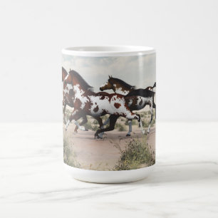 疾走する馬のマグ コーヒーマグカップ