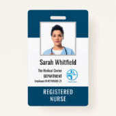 病院のパーソナライズされたロゴと従業員の写真ID バッジ (正面)