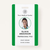 病院のパーソナライズされた従業員のロゴと写真IDが正しくありません バッジ (正面)