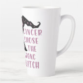 癌が間違った魔女を選んだ カフェラテマグ (右)