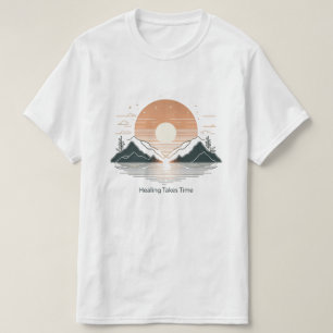 "癒しには時間がかかる"ミニマリストTシャツ 湖と山 Tシャツ