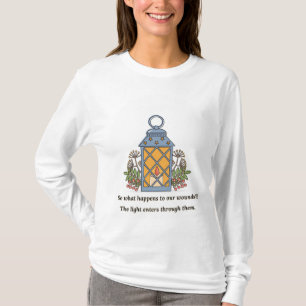 癒しのランタン|穏やかな光と精神的な希望 Tシャツ