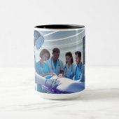 癒しの未来：医療革新 マグカップ (中央)