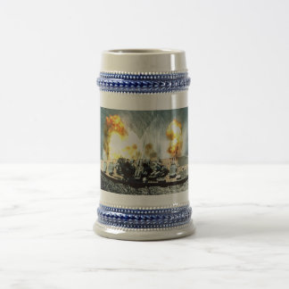 発射の完全な一斉のジョッキおよびマグ ビールジョッキ