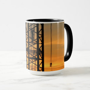 登山から新高さへ マグカップ