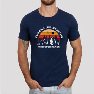 登山この山の信仰カラフルクリスチャン Tシャツ